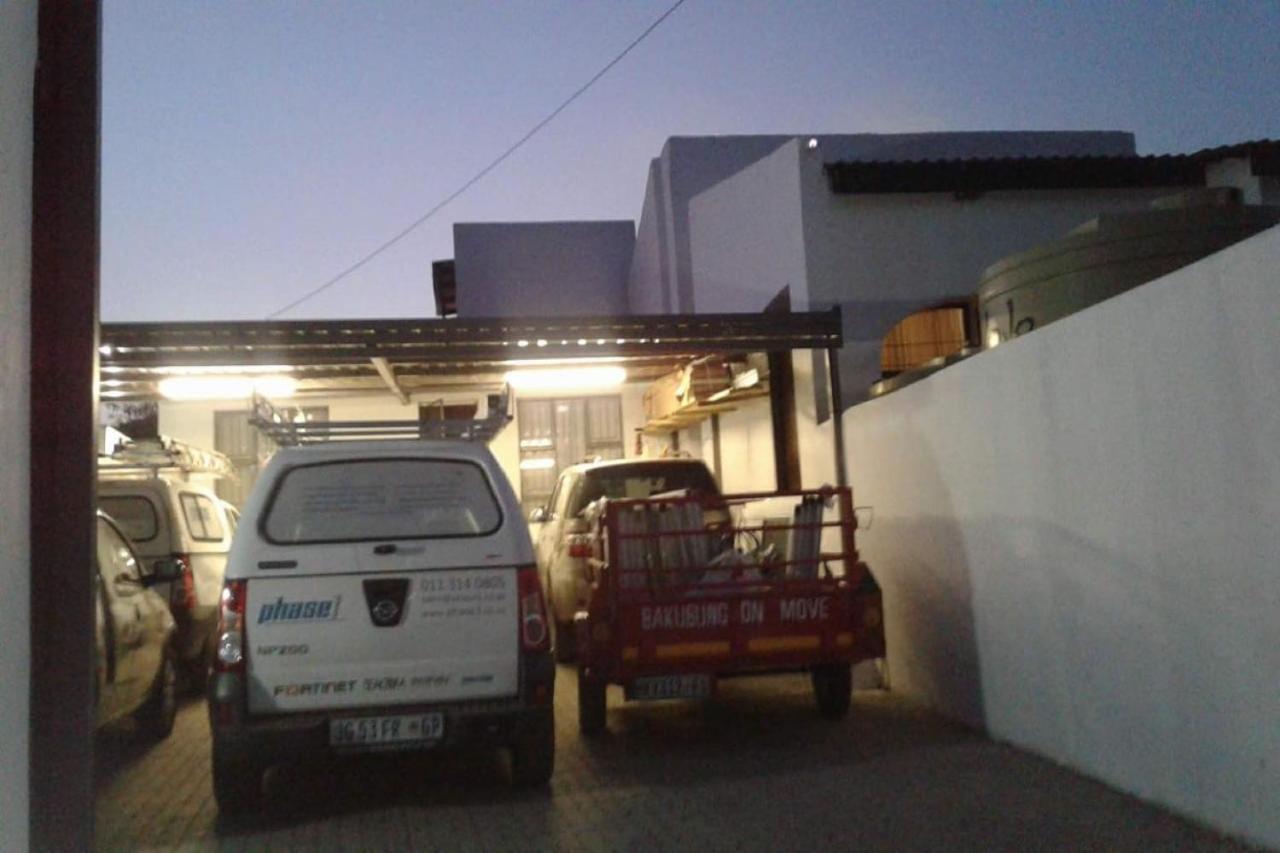 Maluti Backpackers Hotel Phuthaditjhaba Exterior photo