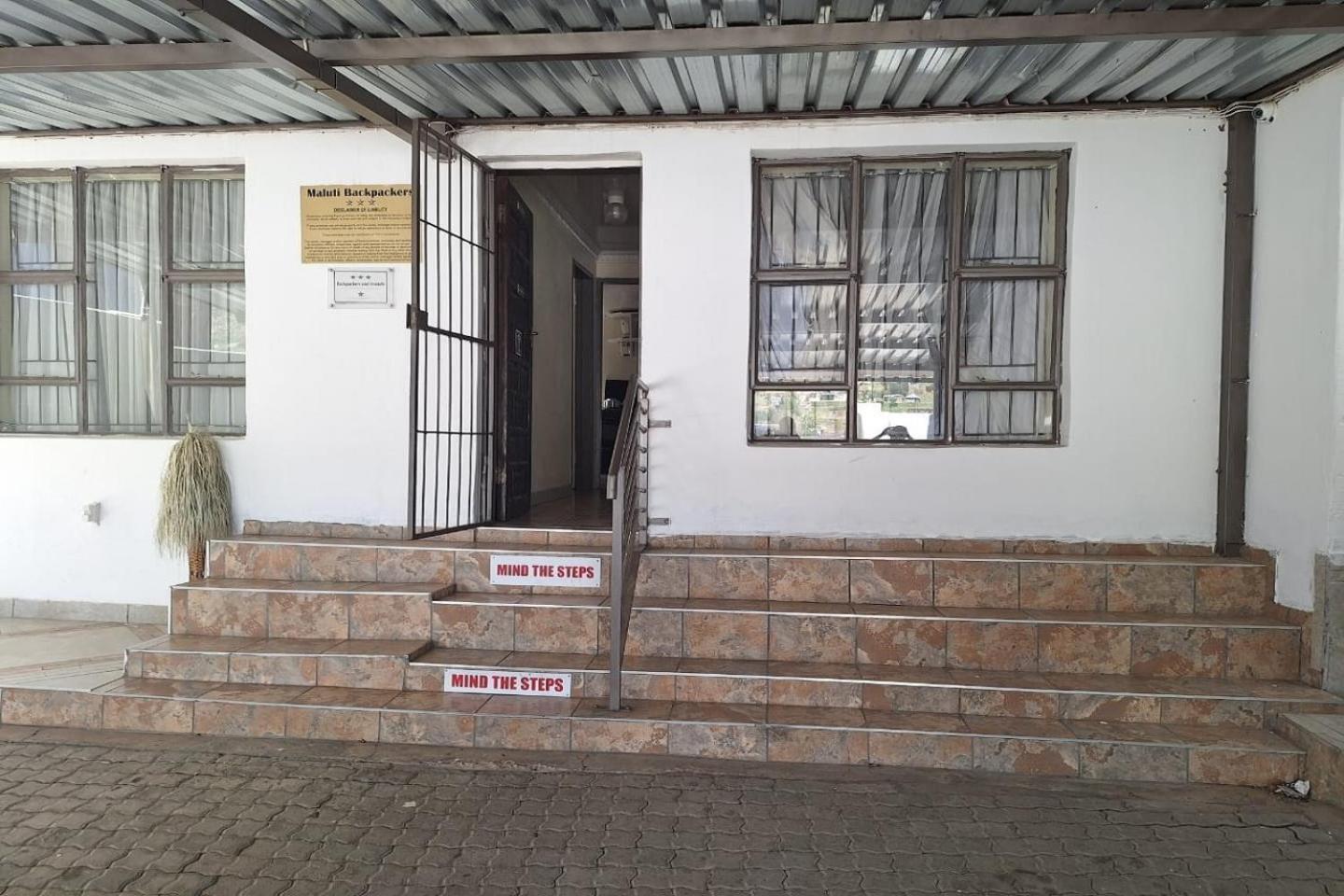 Maluti Backpackers Hotel Phuthaditjhaba Exterior photo