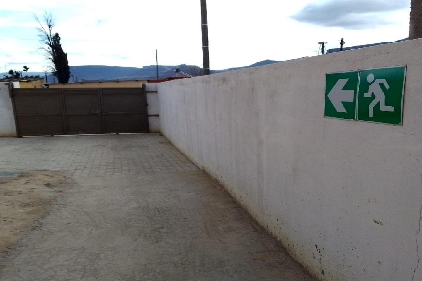 Maluti Backpackers Hotel Phuthaditjhaba Exterior photo